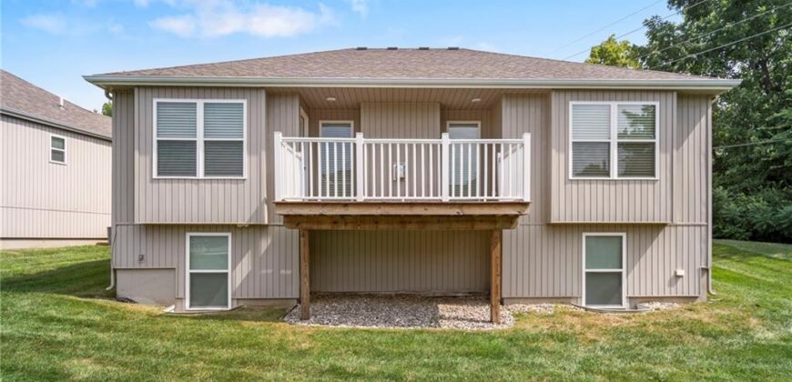 194 N Camelot Drive, Liberty, MO 64068