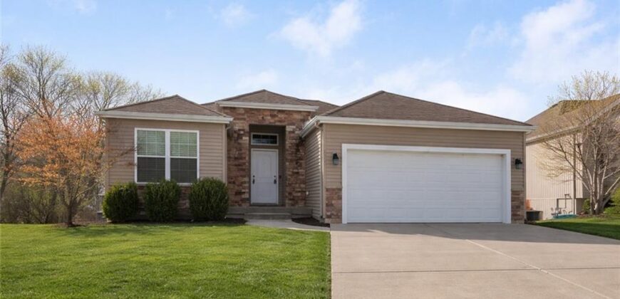 194 N Camelot Drive, Liberty, MO 64068