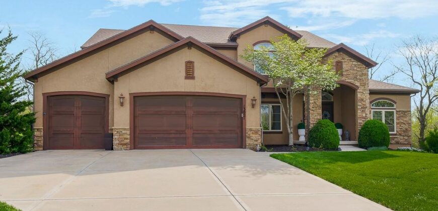 13021 Kelli Drive, Kearney, MO 64060