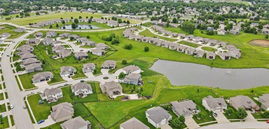 318 Old Trail Run N/A, Kearney, MO 64060
