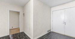 3630 N Briarcliff Road, Kansas City, MO 64116