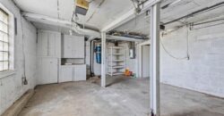 3630 N Briarcliff Road, Kansas City, MO 64116