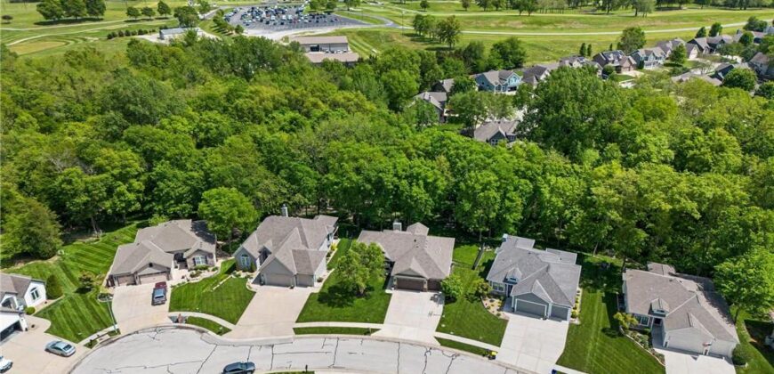18301 Belinda Drive, Smithville, MO 64089