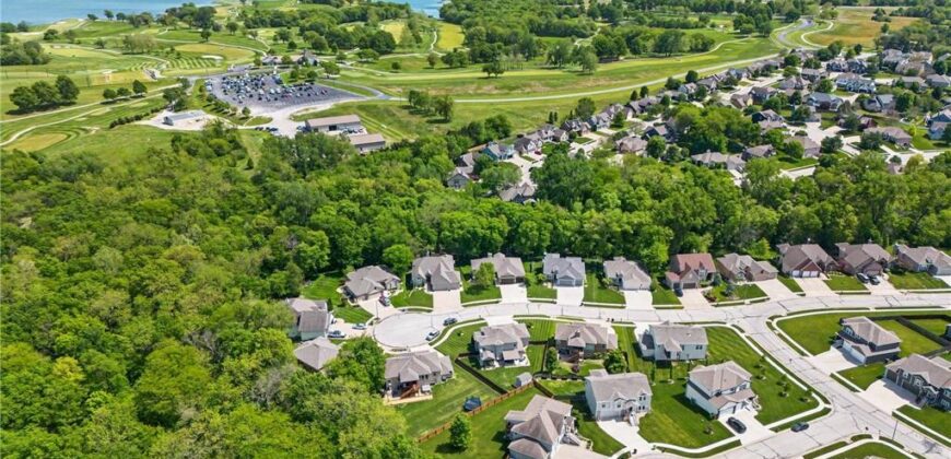 18301 Belinda Drive, Smithville, MO 64089