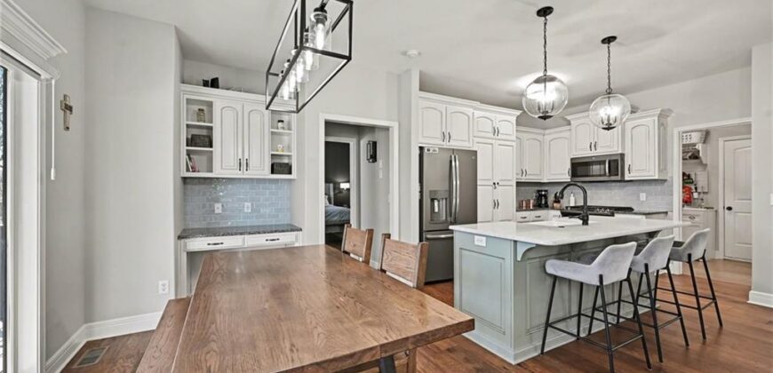 18301 Belinda Drive, Smithville, MO 64089