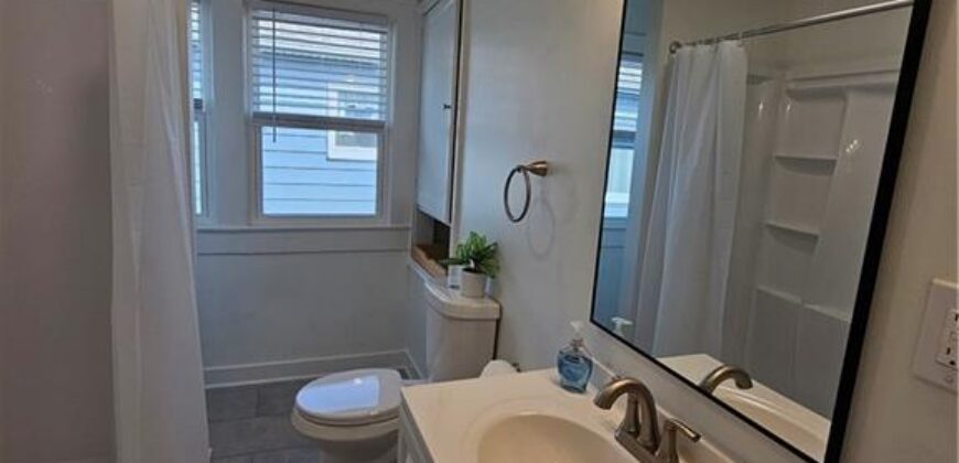 1229 E 24th Avenue, North Kansas City, MO 64116