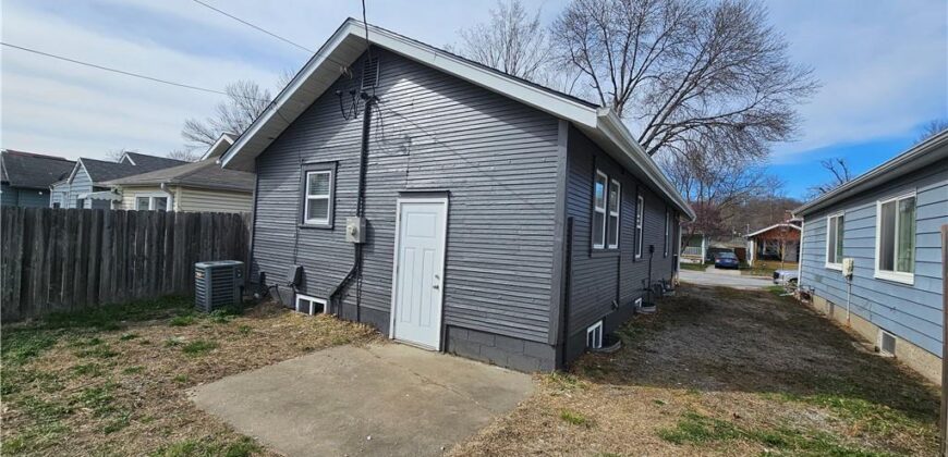 1229 E 24th Avenue, North Kansas City, MO 64116