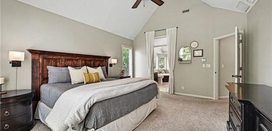 1561 Parkside Drive, Liberty, MO 64068