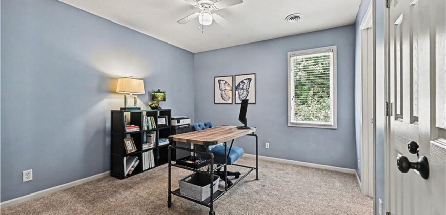 1561 Parkside Drive, Liberty, MO 64068