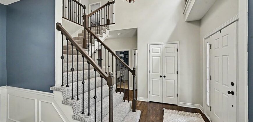 1561 Parkside Drive, Liberty, MO 64068