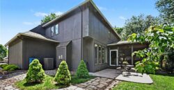 1561 Parkside Drive, Liberty, MO 64068