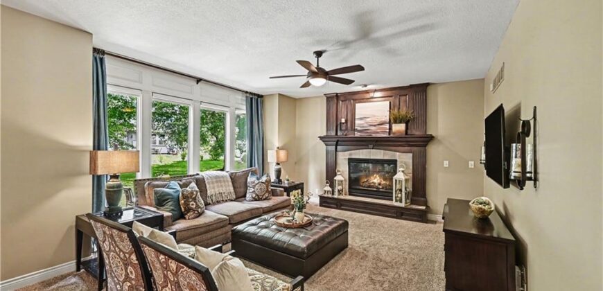 1561 Parkside Drive, Liberty, MO 64068