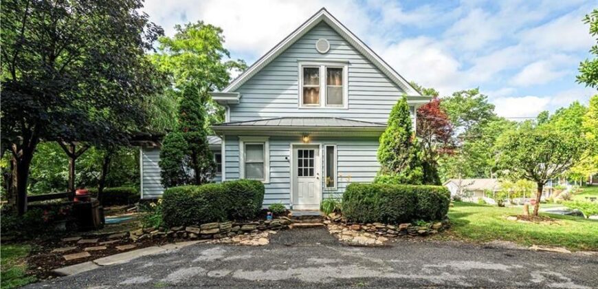 424 Walnut Street, Weston, MO 64098