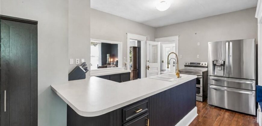 424 Walnut Street, Weston, MO 64098