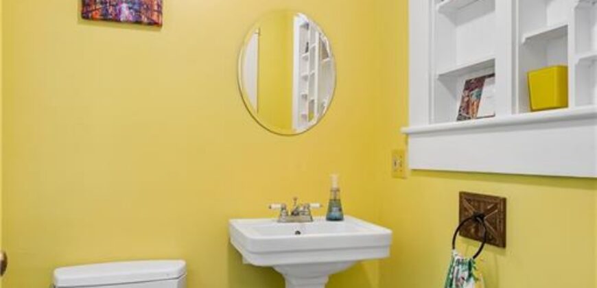 424 Walnut Street, Weston, MO 64098
