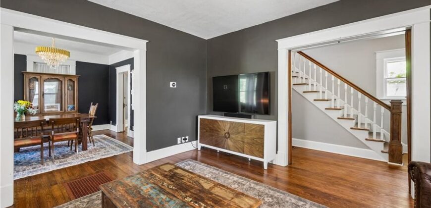424 Walnut Street, Weston, MO 64098