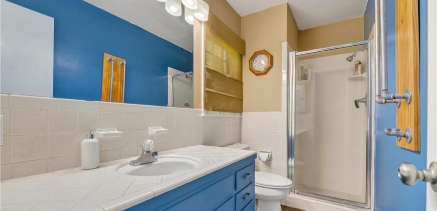 6305 N Bales Avenue, Gladstone, MO 64119