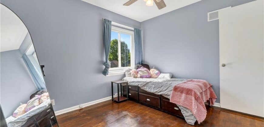 6305 N Bales Avenue, Gladstone, MO 64119
