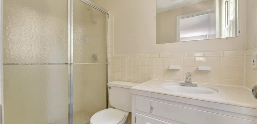 6305 N Bales Avenue, Gladstone, MO 64119