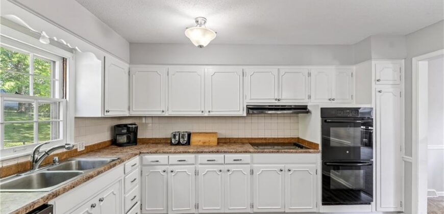 6305 N Bales Avenue, Gladstone, MO 64119