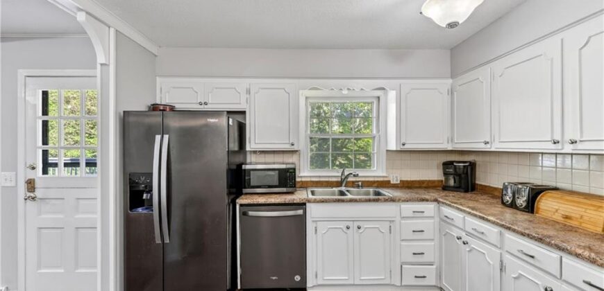 6305 N Bales Avenue, Gladstone, MO 64119