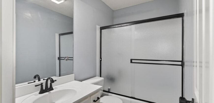 4012 NE 63rd Street, Gladstone, MO 64119
