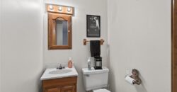 4012 NE 63rd Street, Gladstone, MO 64119