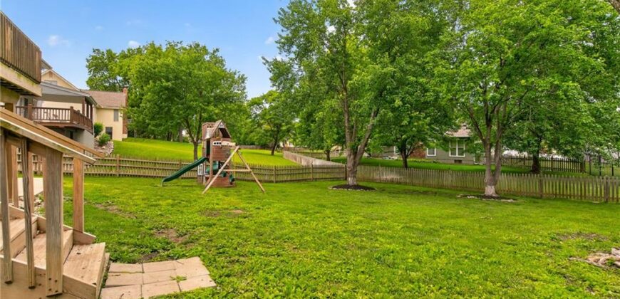 4012 NE 63rd Street, Gladstone, MO 64119