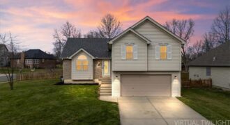 1104 Regency Drive, Kearney, MO 64060