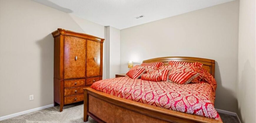 10008 N Revere Court, Kansas City, MO 64154