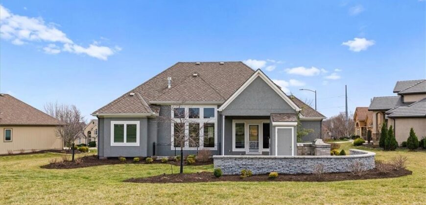 10008 N Revere Court, Kansas City, MO 64154