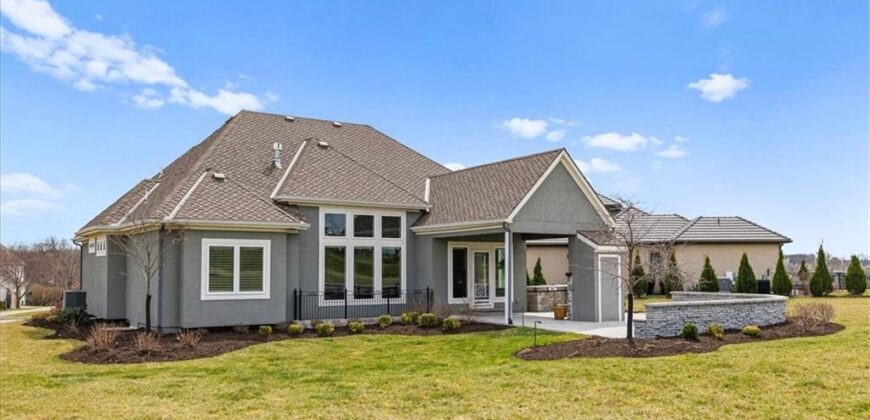 10008 N Revere Court, Kansas City, MO 64154