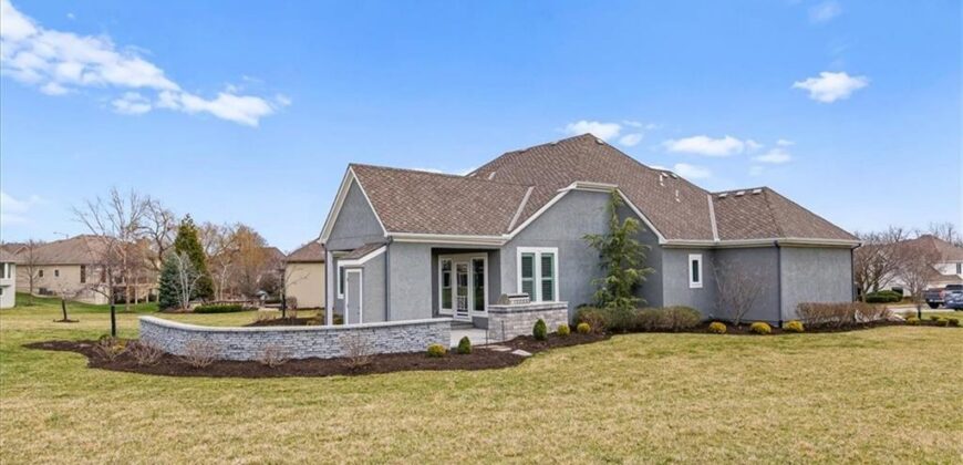 10008 N Revere Court, Kansas City, MO 64154