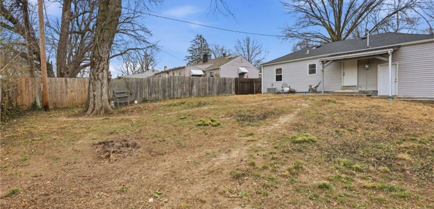 1224 NE 43rd Terrace, Kansas City, MO 64116