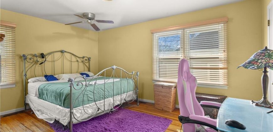 4819 NE Sherwood Drive, Kansas City, MO 64119