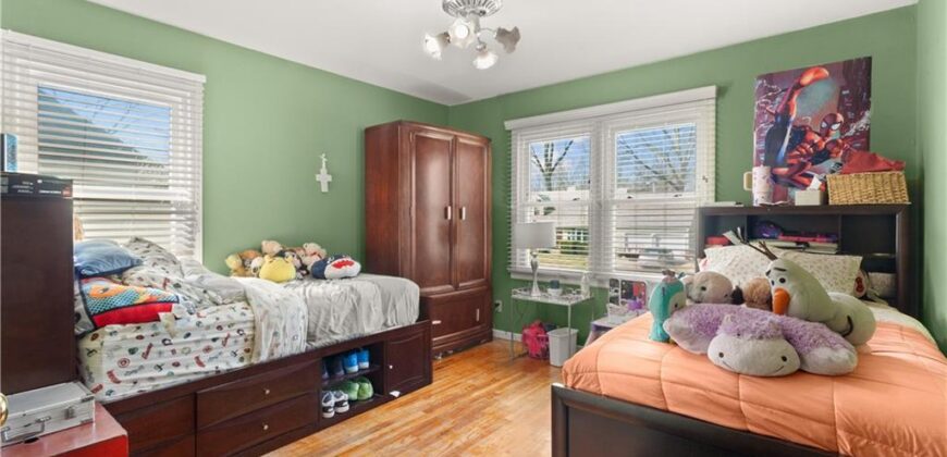 4819 NE Sherwood Drive, Kansas City, MO 64119