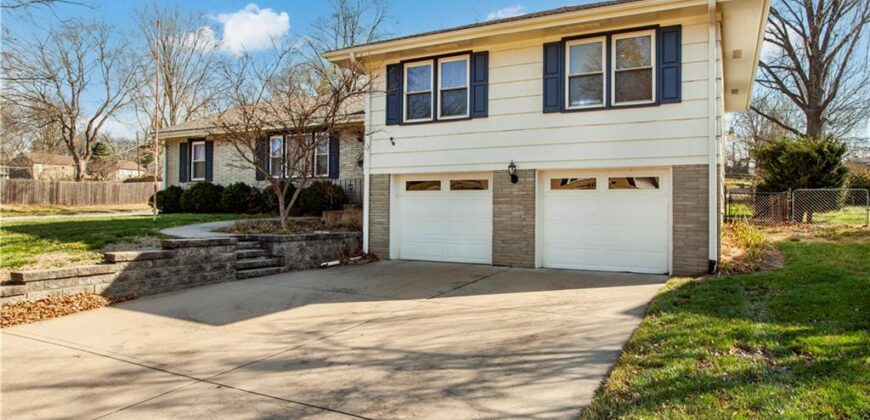 4819 NE Sherwood Drive, Kansas City, MO 64119