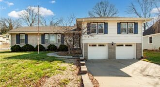4819 NE Sherwood Drive, Kansas City, MO 64119