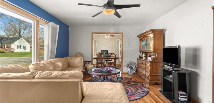 4819 NE Sherwood Drive, Kansas City, MO 64119
