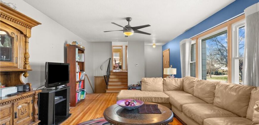 4819 NE Sherwood Drive, Kansas City, MO 64119