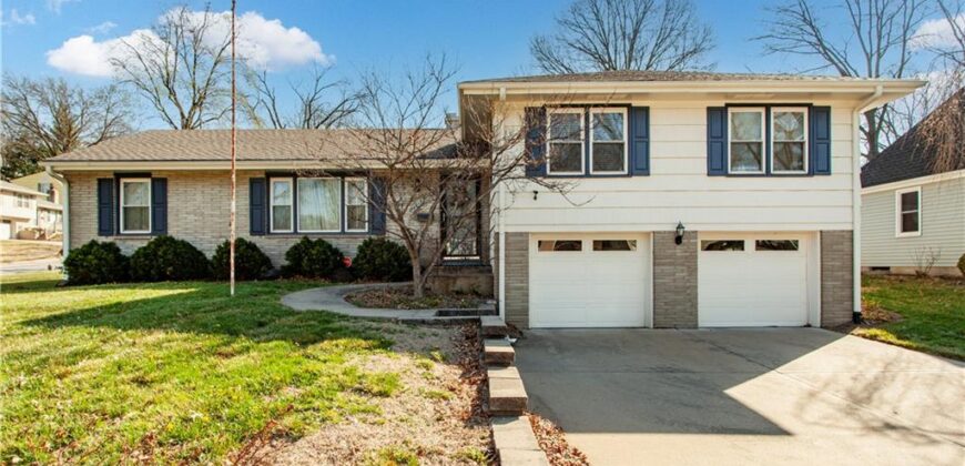 4819 NE Sherwood Drive, Kansas City, MO 64119