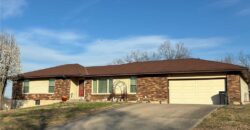 11017 NW Crooked Road, Kansas City, MO 64152