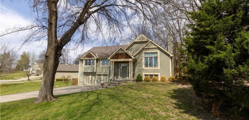 7203 NW Eastside Drive, Weatherby Lake, MO 64152