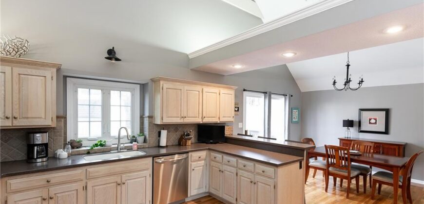 7203 NW Eastside Drive, Weatherby Lake, MO 64152