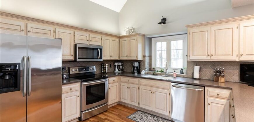 7203 NW Eastside Drive, Weatherby Lake, MO 64152