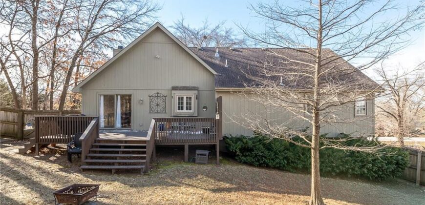 7203 NW Eastside Drive, Weatherby Lake, MO 64152