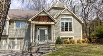 7203 NW Eastside Drive, Weatherby Lake, MO 64152