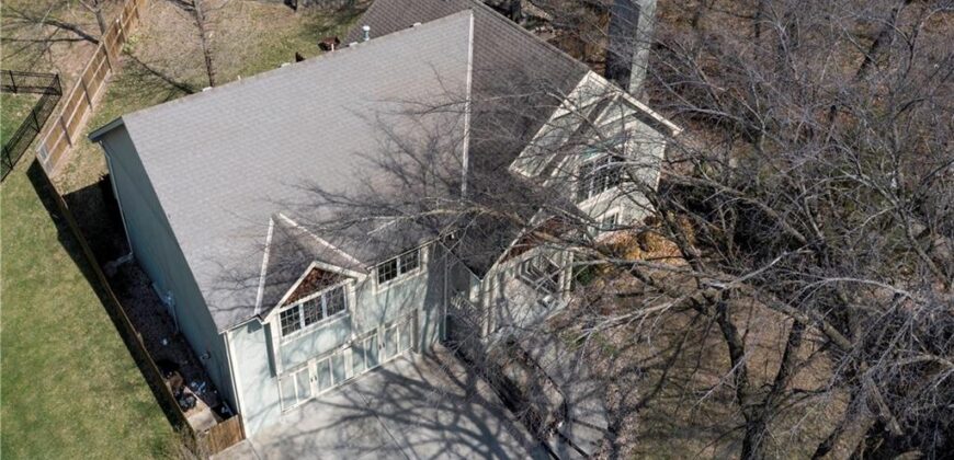 7203 NW Eastside Drive, Weatherby Lake, MO 64152