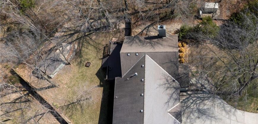 7203 NW Eastside Drive, Weatherby Lake, MO 64152