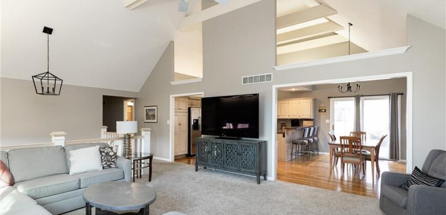 7203 NW Eastside Drive, Weatherby Lake, MO 64152